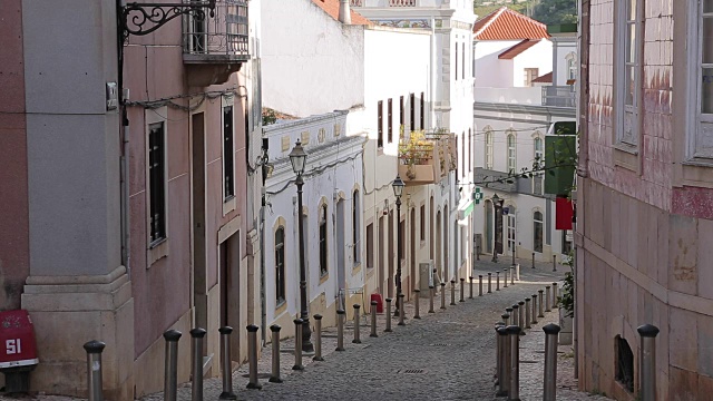 欧洲，葡萄牙，阿尔加维，西尔维斯，老城的窄街视频下载