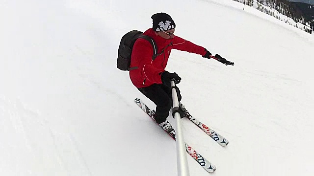 在阿尔卑斯山滑雪视频下载