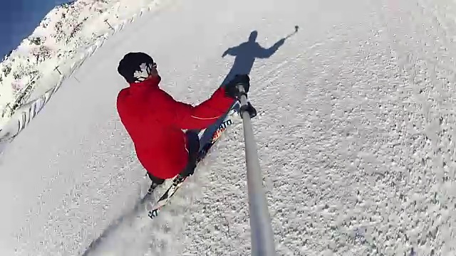 在阿尔卑斯山滑雪视频下载