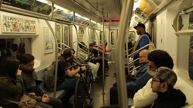 车载地铁列车，布朗克斯，纽约市，美国，北美视频素材