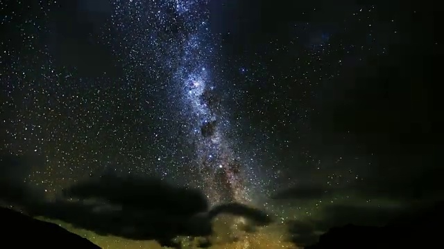 新西兰南半球天空中的银河(蒙太奇)视频素材