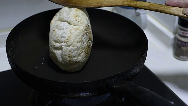 发酵的煎饼视频素材