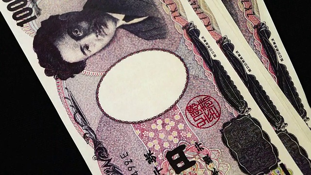数钱——日元视频素材