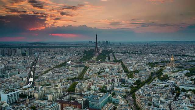 时光流逝:巴黎黄昏视频素材