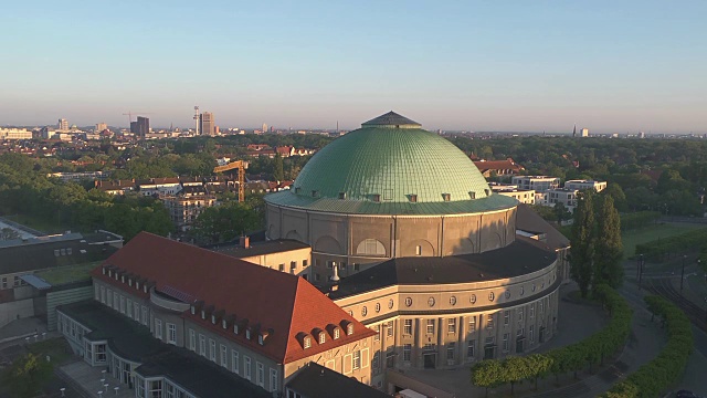清晨阳光下的汉诺威的地平线视频下载