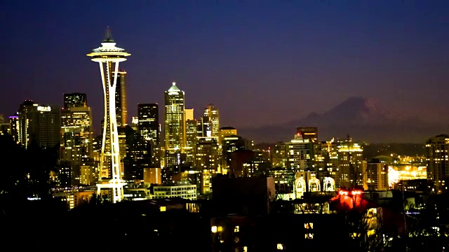 日落时，西雅图城市景观的时间流逝视频素材