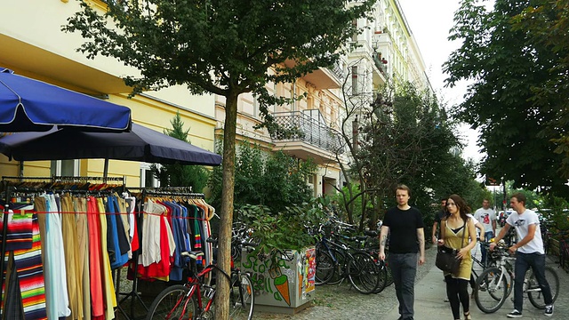 柏林的街景普伦茨劳贝格(4K/超高清到高清)视频素材