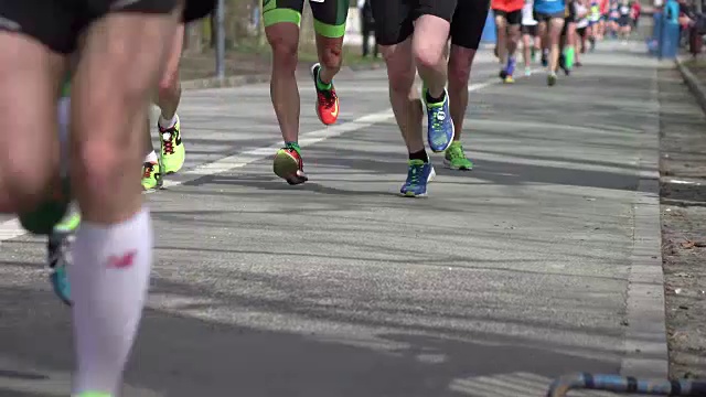 3个马拉松选手的4K视频视频素材