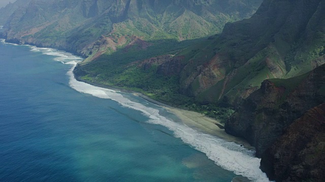 考艾岛，夏威夷纳帕利海岸瀑布，航拍视频下载