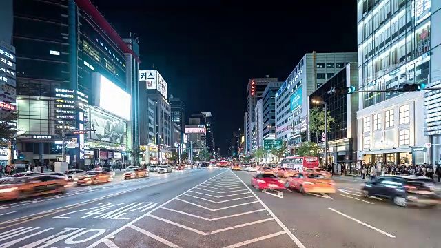 Gangnamdaero路的夜晚视频素材