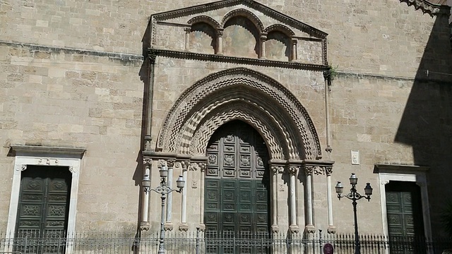 圣弗朗西斯科的阿西西教堂，faÃ§§的哥特式玫瑰窗，巴勒莫，西西里岛视频下载