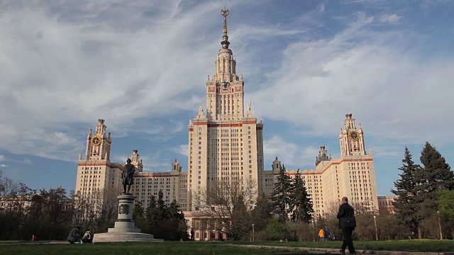 莫斯科国立大学的春天视频素材