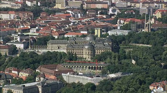 Wurzburg Residence - Aerial View - Bavaria, Lower Franconia, Kreisfreie Stadt Würzburg直升机拍摄，空中视频，cineflex，建立拍摄，德国视频素材