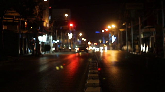泰国夜间交通的汽车驾驶视频素材