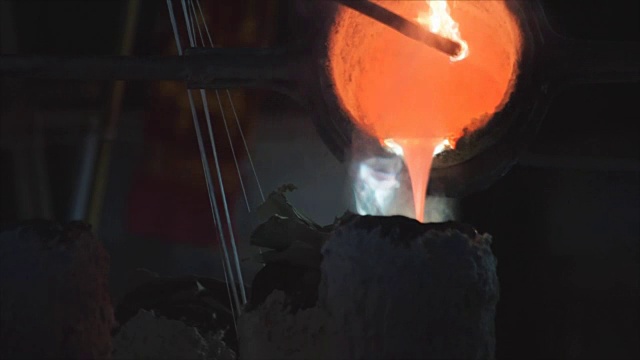 钢铁工业熔融金属视频素材