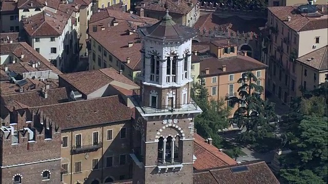 钟楼广场德尔埃尔贝-空中观景-威尼托，维罗纳，意大利维罗纳的维罗纳视频下载
