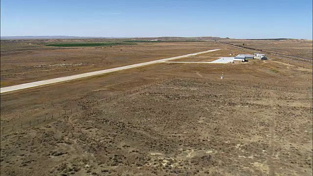 纽卡斯尔机场鸟瞰图-怀俄明，韦斯顿县，美国视频素材