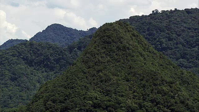 魔鬼洞穴国家公园-鸟瞰图-圣保罗，埃尔多拉多，巴西视频素材
