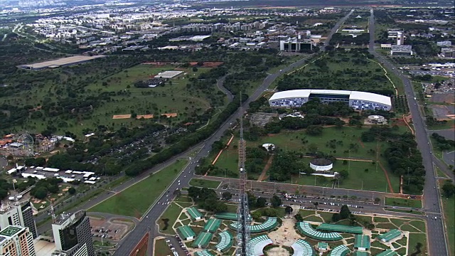 电视塔-鸟瞰图-联邦区，Brasília，巴西视频下载