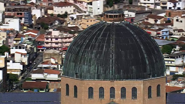 阿帕雷西达圣母大教堂-鸟瞰图- São圣保罗，阿帕雷西达，巴西视频下载