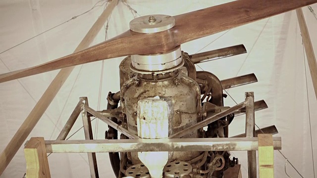 古董飞机螺旋桨视频下载