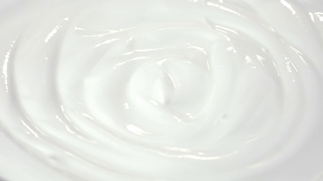 可循环视频的漩涡酸奶在4K视频素材