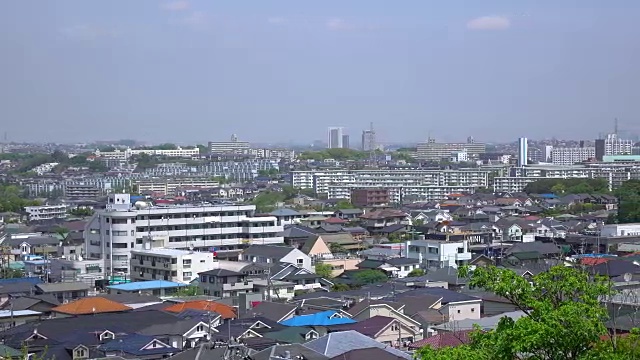 屋顶的城镇视图- 4k -视频素材