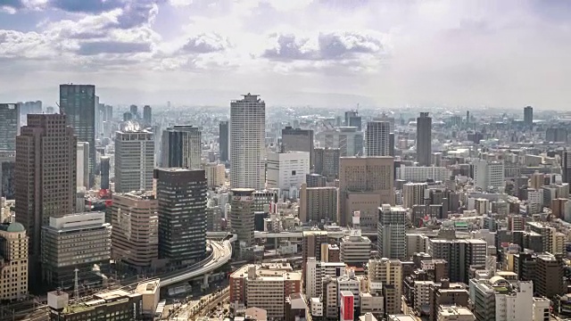 4K延时:空中大阪市景的行动视频素材