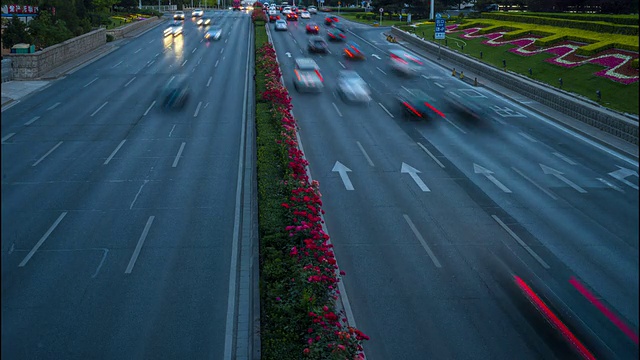 时间流逝——城市公路夜间交通视频素材