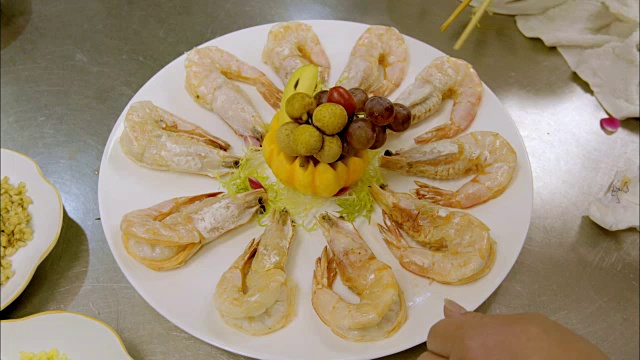 准备中国传统满族汉人御宴视频素材