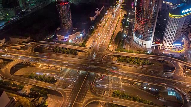 时间推移-北京路交叉口夜间鸟瞰图(WS平移)视频素材