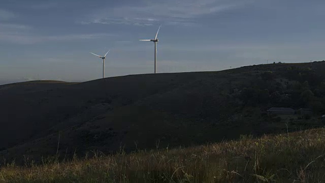 风力涡轮机。Waainek, Grahamstown，南非。视频下载