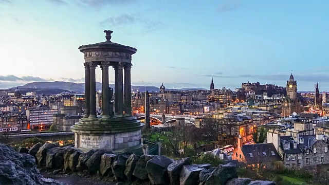 暮色中的爱丁堡古城视频下载