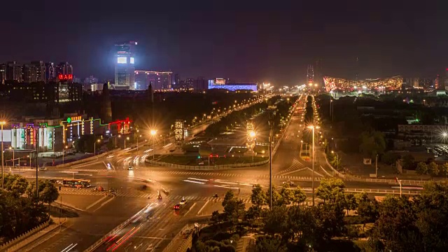 时光流逝——北京夜间交通(WS HA Panning)视频素材