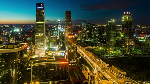 时光流逝——北京CBD和CCTV大楼，夜(WS HA缩小)视频素材