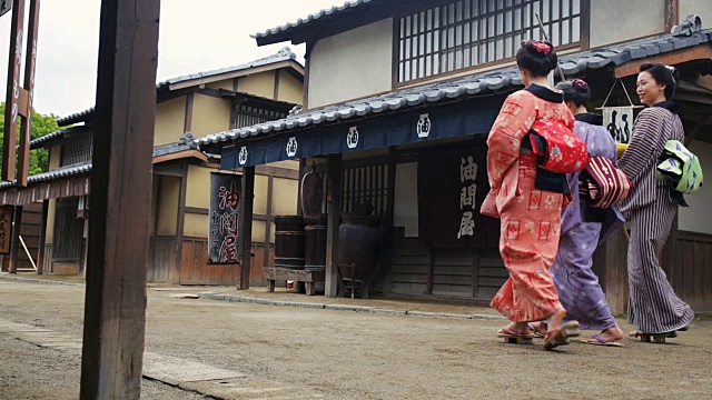 日本传统村庄的街景视频素材