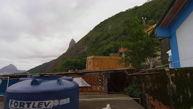 巴西，里约热内卢——6月23日:2013年6月23日，巴西，里约热内卢贫民区视频素材