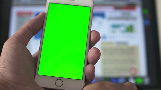 使用智能手机，绿色屏幕视频素材