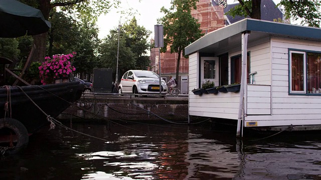阿姆斯特丹河上的船屋视频下载