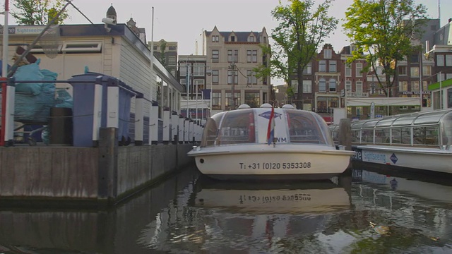 拍摄于阿姆斯特丹的观光渡轮码头视频下载