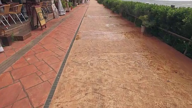 走路的POV镜头。视频素材