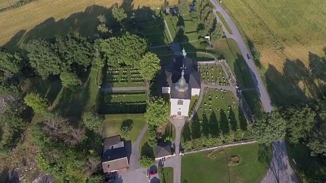 乡村风景教堂天线视频素材