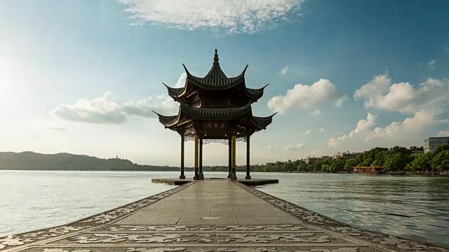 4K延时:云动西湖亭，杭州，中国视频素材