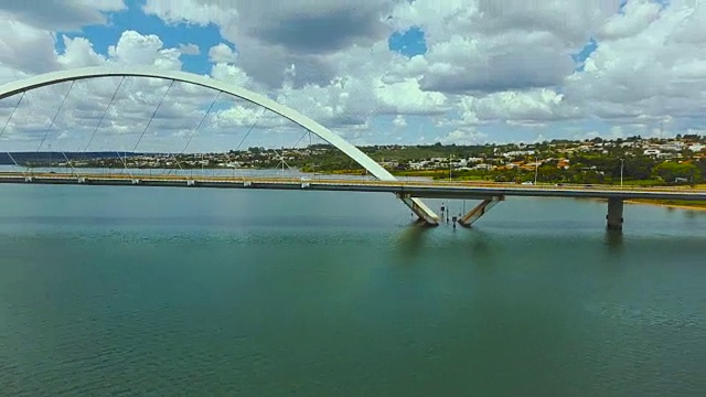 j桥，巴西利亚市，巴西，南湖，Juscelino Kubitschek桥。视频素材