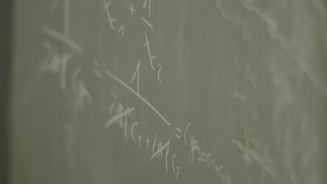 黑板上的数学方程视频下载