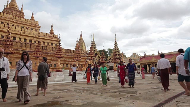 缅甸蒲甘的瑞金宝塔视频素材