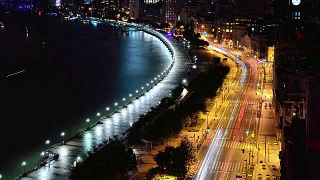 夜晚的上海外滩和黄浦江，时光流逝视频下载