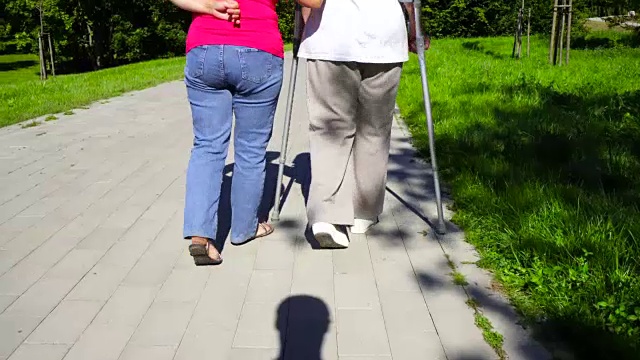 残疾人步行道视频下载