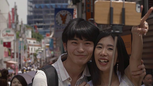 竹下自拍青少年自拍慢动作原宿东京日本。视频素材