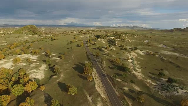 中国内蒙古乌兰布通著名草原鸟瞰图视频下载